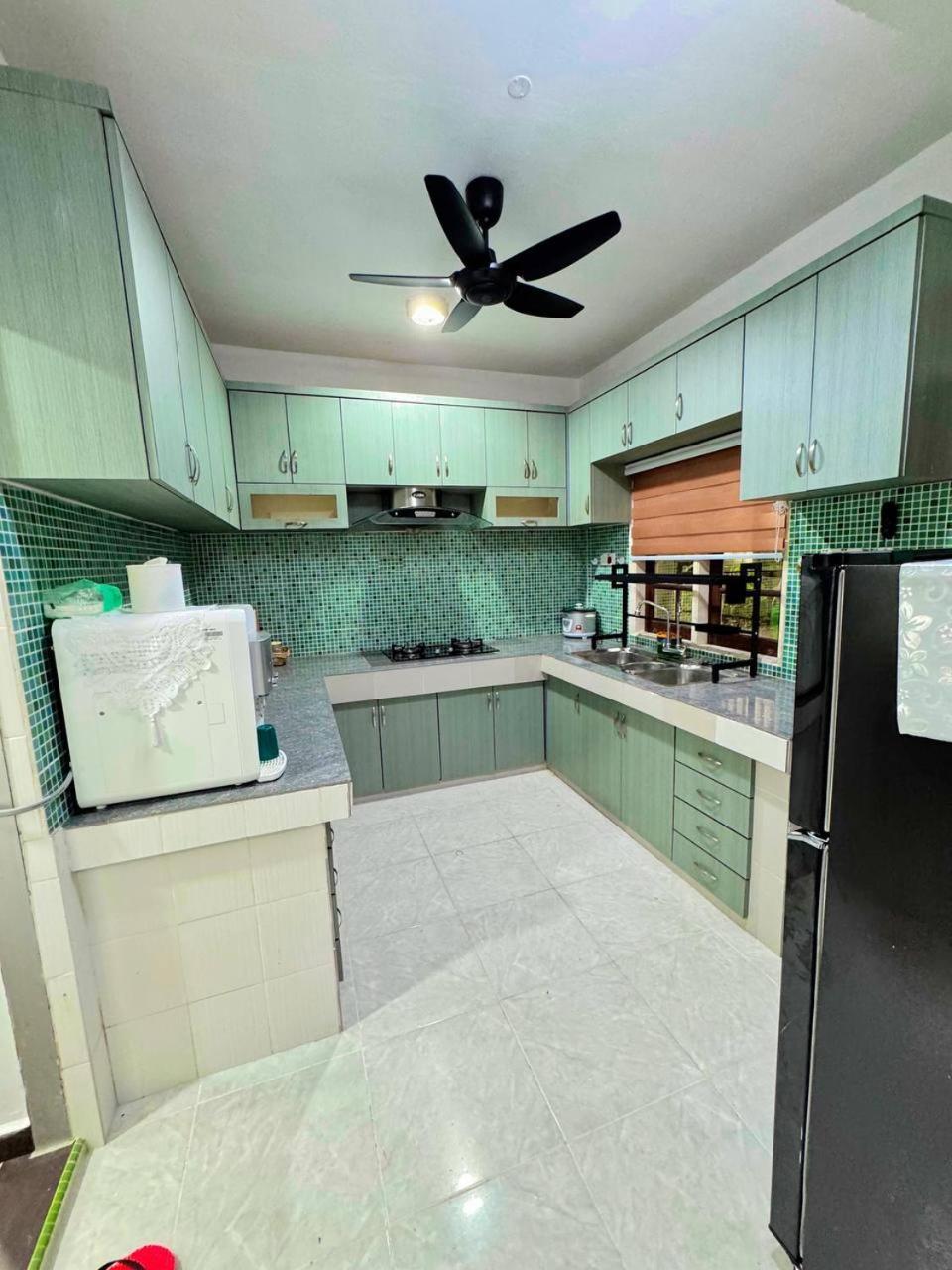 Ibai Golf Home Resort Homestay Куала Теренгану Екстериор снимка